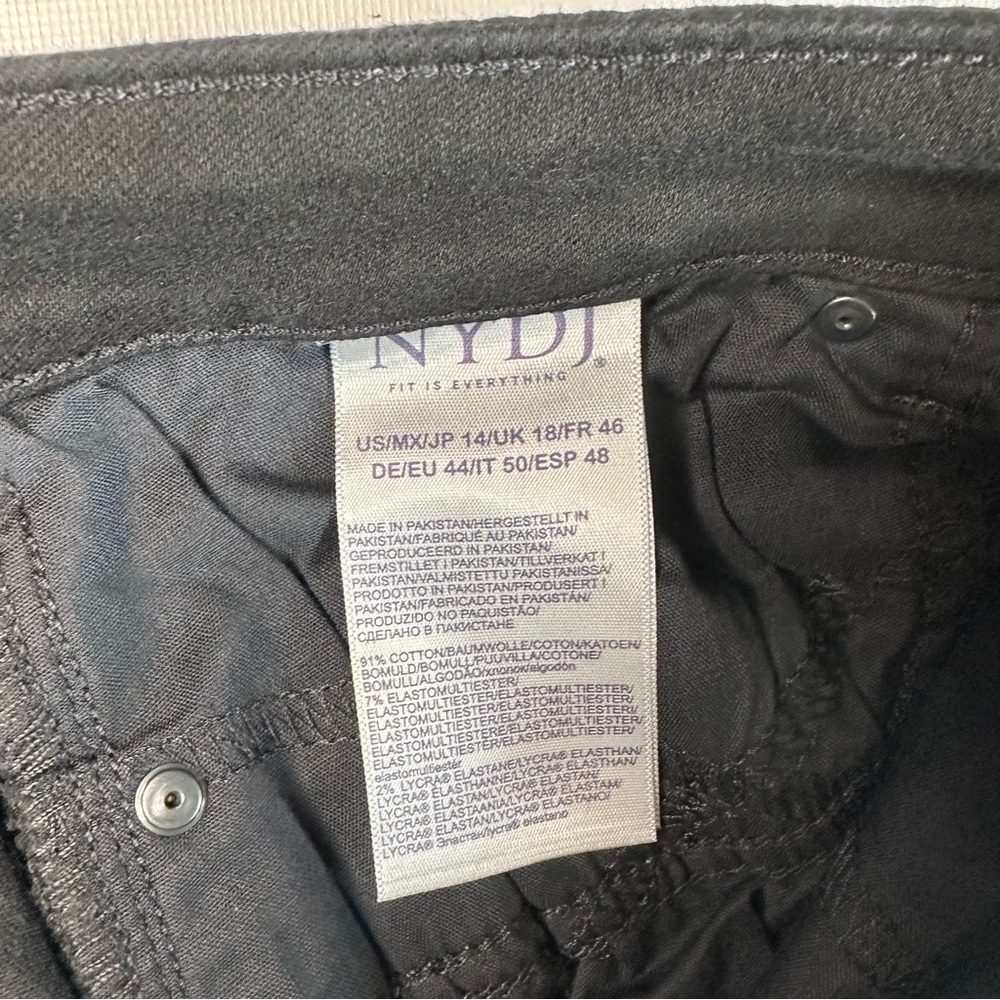 NYDJ Marilyn Straight Leg Lift x Tuck Black stretch jeans Size 14 NWT - Picture 9 of 10